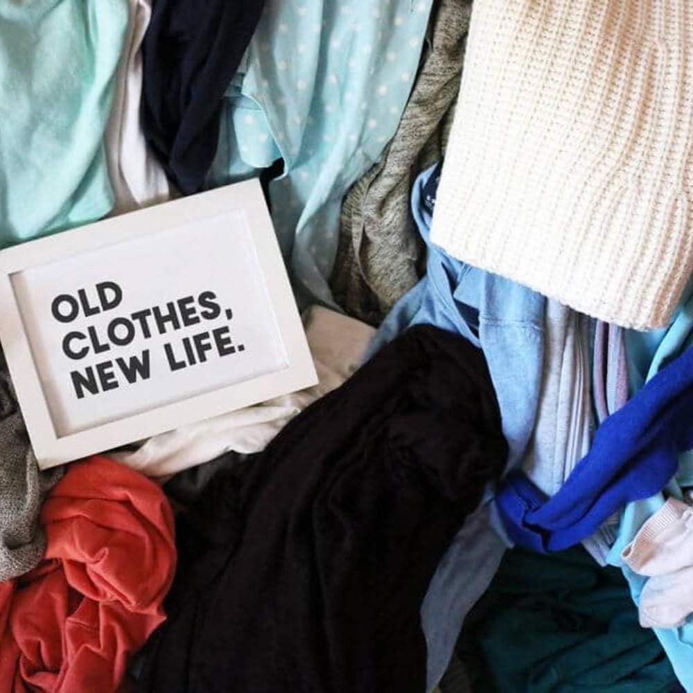 •• Closet Info •• - Picture 3 of 5